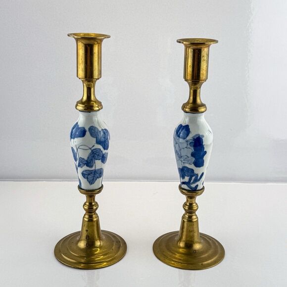 Vintage Set of 2 Brass & Blue White Chinoiserie Porcelain Candlestick Holders 9" - Picture 1 of 7